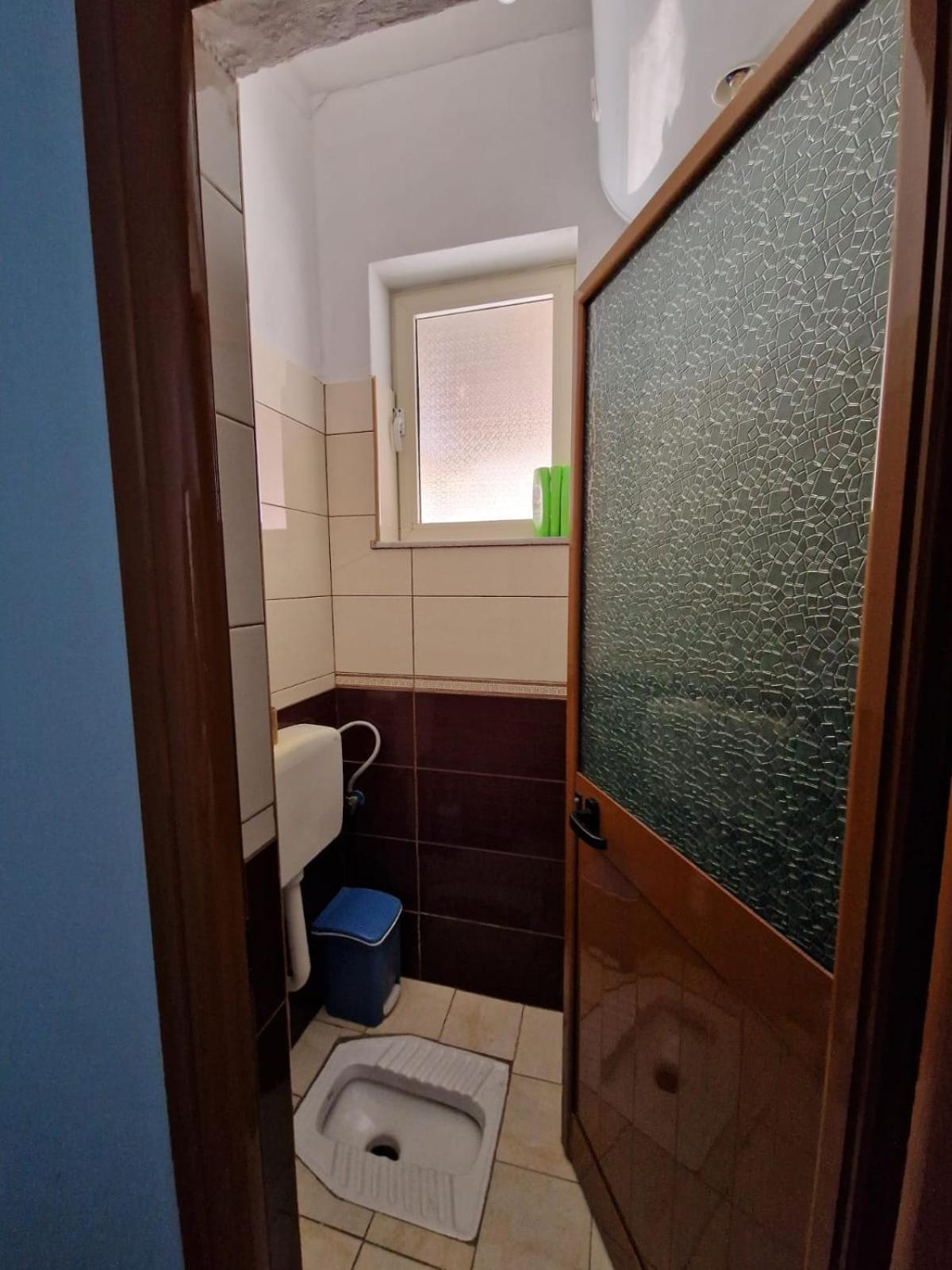 Guest House Korabi Ceren Bagian luar foto